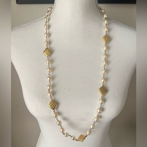 CHANEL Vintage Gold Faux Pearl Station Necklace - Picture 1 of 9